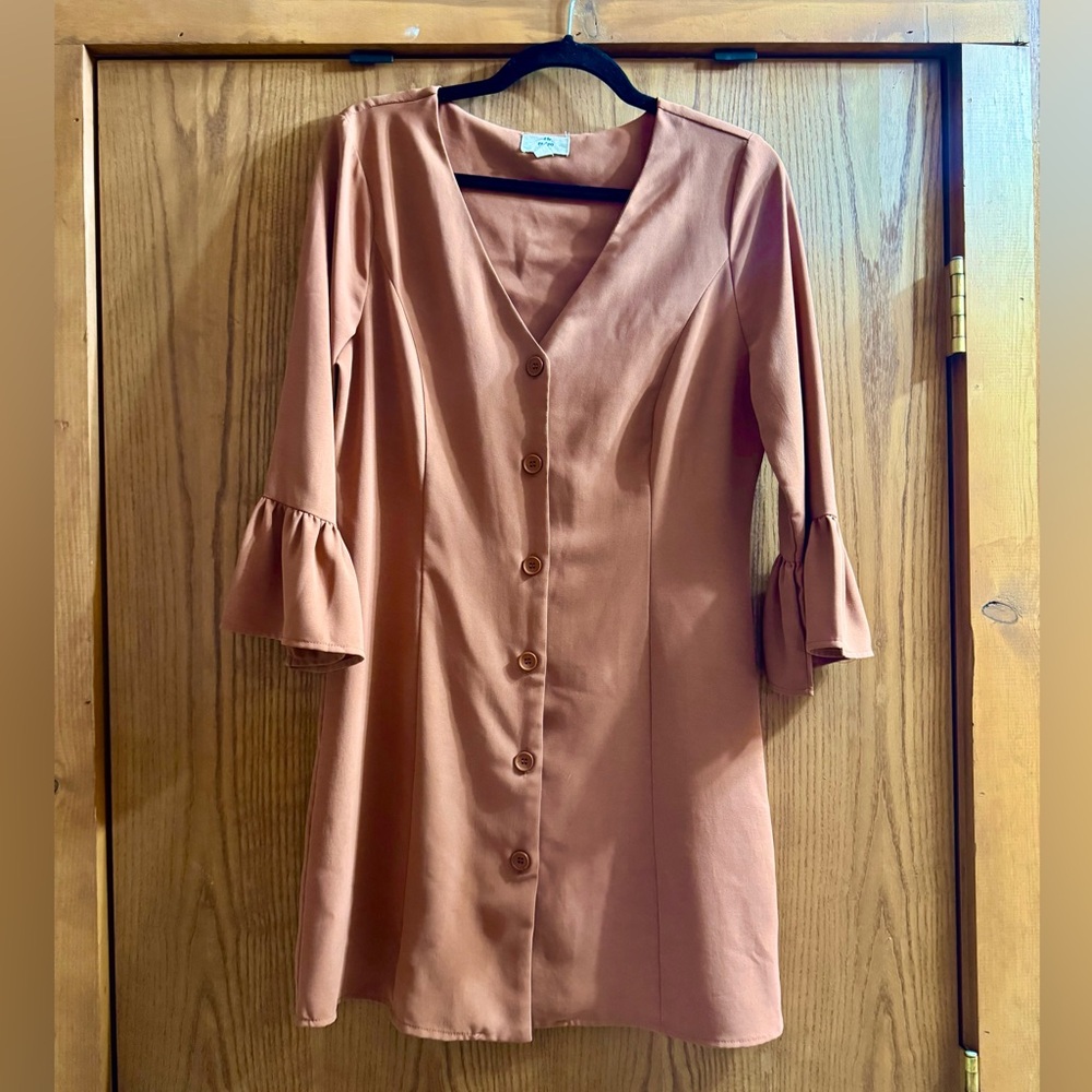Entro Vintage button down camel belle sleeve dress size L (fits like Small)